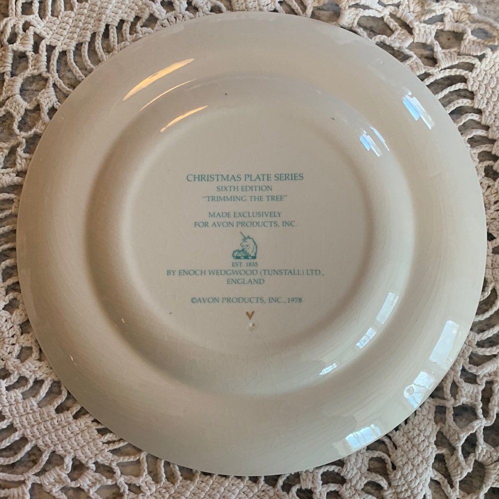 Vintage Christmas Plate 1978 - Picture 5 of 8